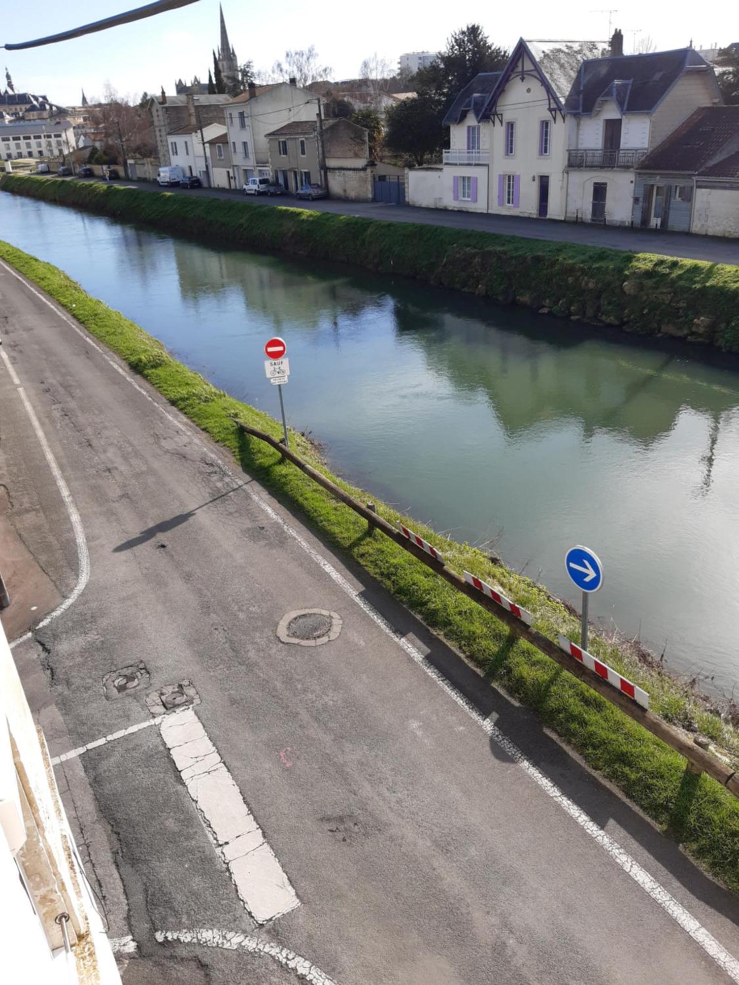 Niort Au Bord De L'Eau 3 Apartman Kültér fotó